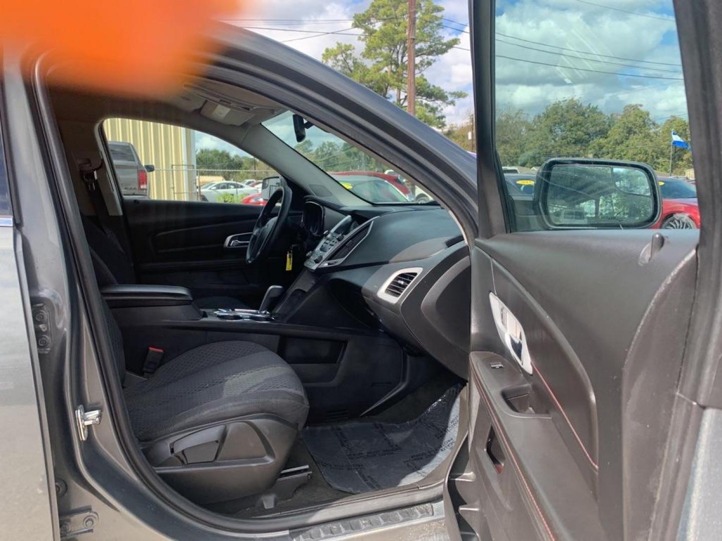 2013 GRAY GMC TERRAIN SLE (2GKFLREK2D6) with an 2.4L engine, Automatic transmission, located at 830 E. Canino Rd., Houston, TX, 77037, (281) 405-0440, 38.358219, -81.729942 - Photo#15