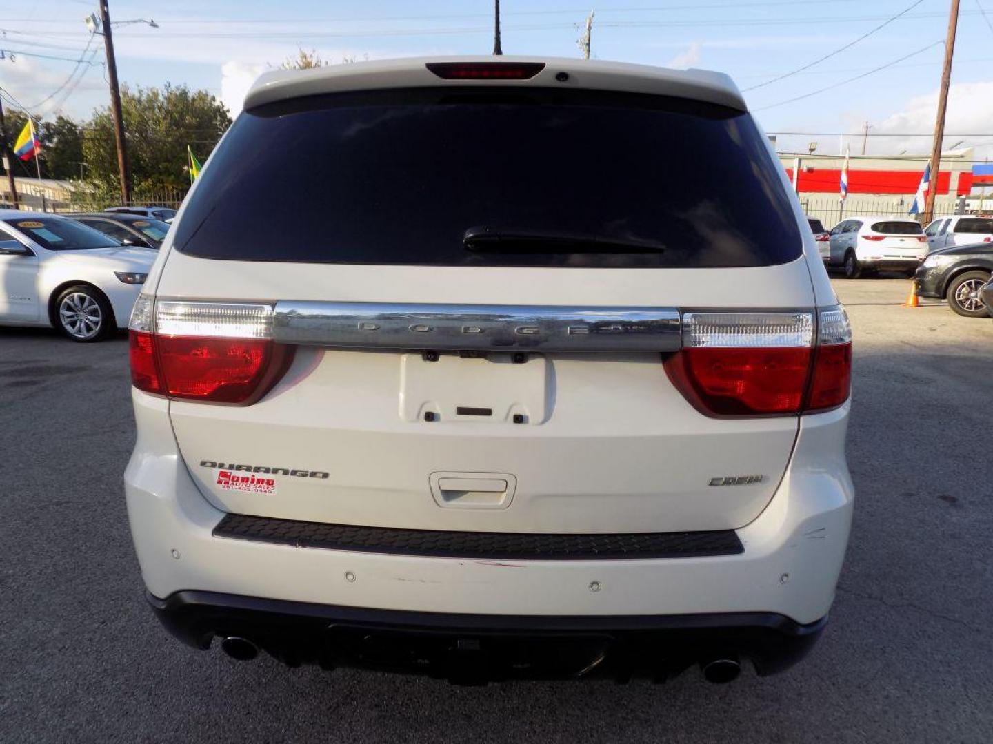 2012 WHITE DODGE DURANGO CREW (1C4SDHDT6CC) with an 5.7L engine, Automatic transmission, located at 830 E. Canino Rd., Houston, TX, 77037, (281) 405-0440, 38.358219, -81.729942 - Photo#3