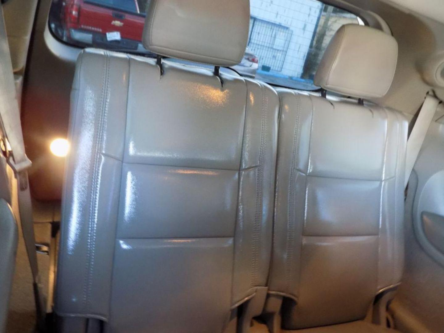 2012 WHITE DODGE DURANGO CREW (1C4SDHDT6CC) with an 5.7L engine, Automatic transmission, located at 830 E. Canino Rd., Houston, TX, 77037, (281) 405-0440, 38.358219, -81.729942 - Photo#11