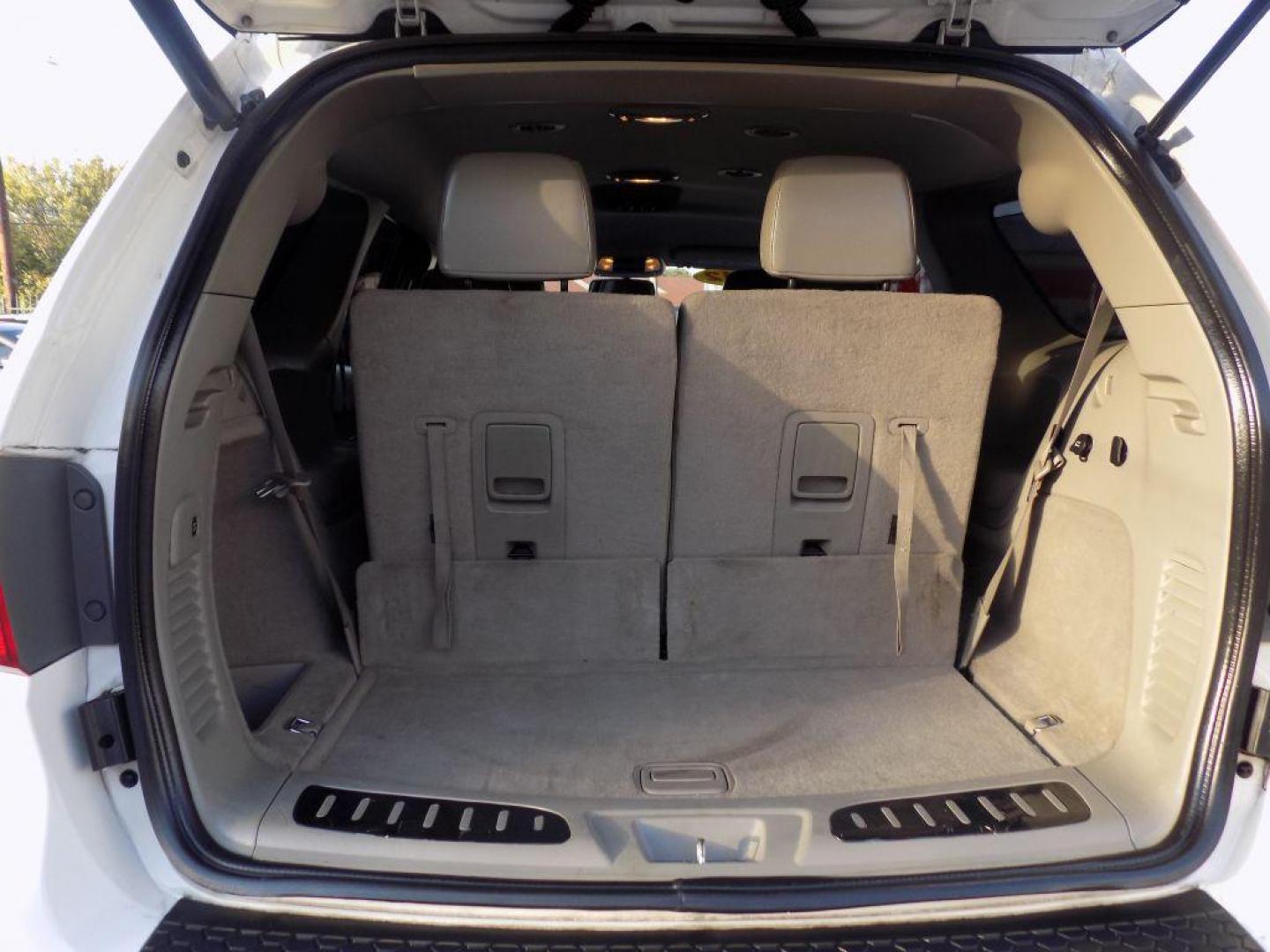 2012 WHITE DODGE DURANGO CREW (1C4SDHDT6CC) with an 5.7L engine, Automatic transmission, located at 830 E. Canino Rd., Houston, TX, 77037, (281) 405-0440, 38.358219, -81.729942 - Photo#13