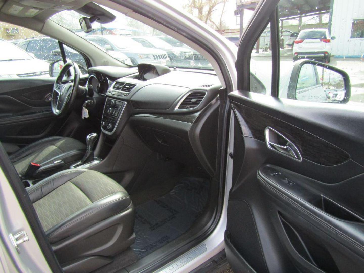 2016 SILVER BUICK ENCORE BASE (KL4CJASB7GB) with an 1.4L engine, Automatic transmission, located at 830 E. Canino Rd., Houston, TX, 77037, (281) 405-0440, 38.358219, -81.729942 - Photo#6