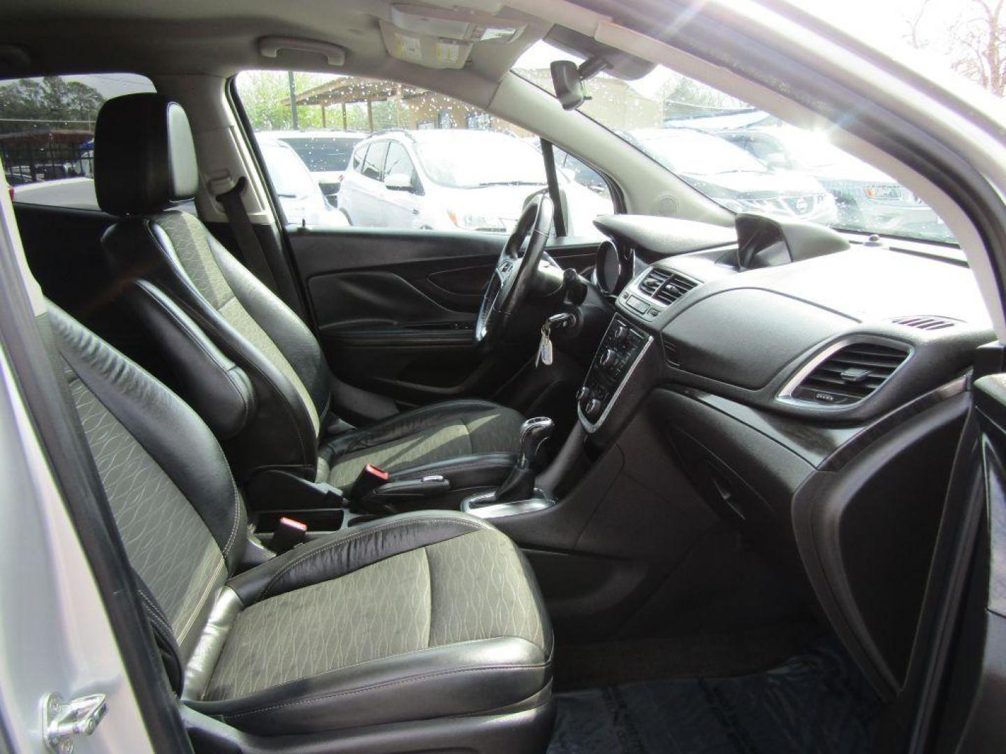 2016 SILVER BUICK ENCORE BASE (KL4CJASB7GB) with an 1.4L engine, Automatic transmission, located at 830 E. Canino Rd., Houston, TX, 77037, (281) 405-0440, 38.358219, -81.729942 - Photo#7