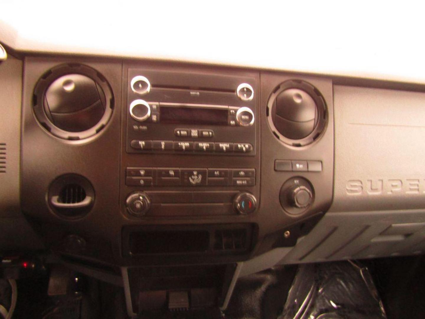 2012 WHITE FORD F250 SUPER DUTY (1FT7W2A69CE) with an 6.2L engine, Automatic transmission, located at 830 E. Canino Rd., Houston, TX, 77037, (281) 405-0440, 38.358219, -81.729942 - Photo#28