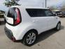 2016 WHITE KIA SOUL + (KNDJP3A52G7) with an 2.0L engine, Automatic transmission, located at 830 E. Canino Rd., Houston, TX, 77037, (281) 405-0440, 38.358219, -81.729942 - $1,700 DOWN + TT and L IN HOUSE FINANCING AVAILABLE FINANCIAMIENTO EN CASA DISPONIBLE CALL OR COME IN TODAY 281 405 0440 CANINO AUTO SALES, LLC - Photo#2