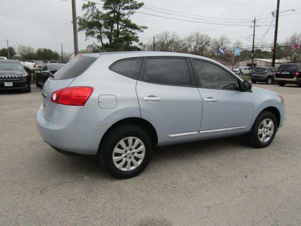 2014 GRAY NISSAN ROGUE SELECT S (JN8AS5MT1EW) with an 2.5L engine, Continuously Variable transmission, located at 830 E. Canino Rd., Houston, TX, 77037, (281) 405-0440, 38.358219, -81.729942 - Photo #2