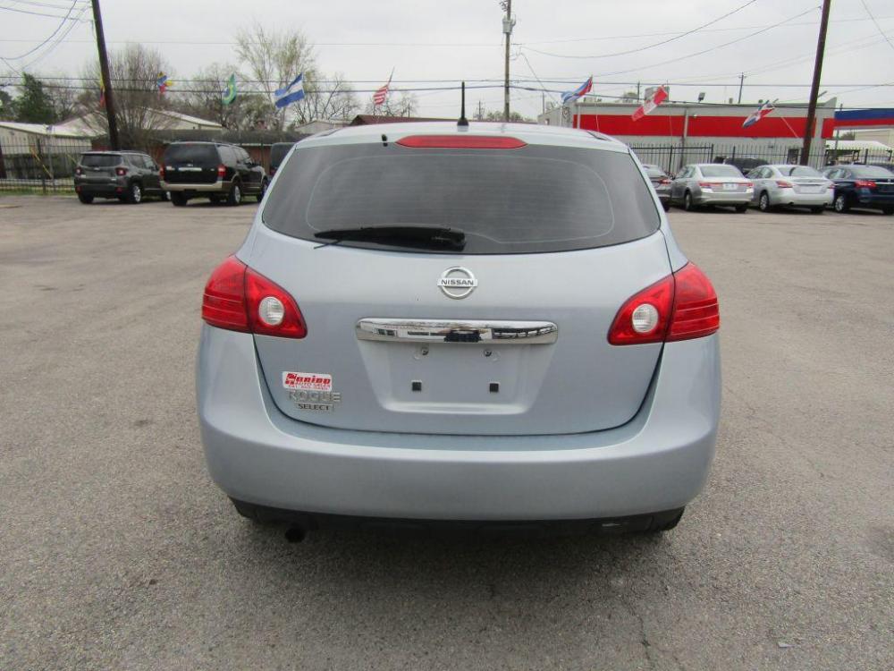 2014 GRAY NISSAN ROGUE SELECT S (JN8AS5MT1EW) with an 2.5L engine, Continuously Variable transmission, located at 830 E. Canino Rd., Houston, TX, 77037, (281) 405-0440, 38.358219, -81.729942 - Photo #3