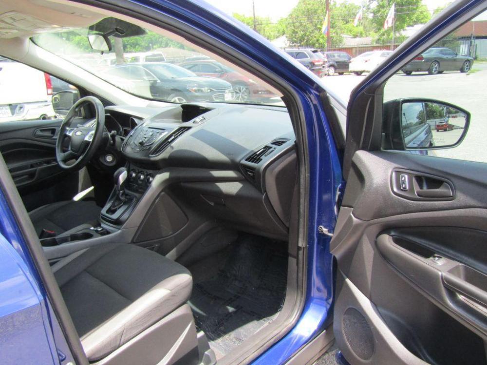 2015 BLUE FORD ESCAPE S (1FMCU0F71FU) with an 2.5L engine, Automatic transmission, located at 830 E. Canino Rd., Houston, TX, 77037, (281) 405-0440, 38.358219, -81.729942 - $1,500 DOWN + TT and L IN HOUSE FINANCING AVAILABLE FINANCIAMIENTO EN CASA DISPONIBLE CALL OR COME IN TODAY 281 405 0440 CANINO AUTO SALES, LLC - Photo #4