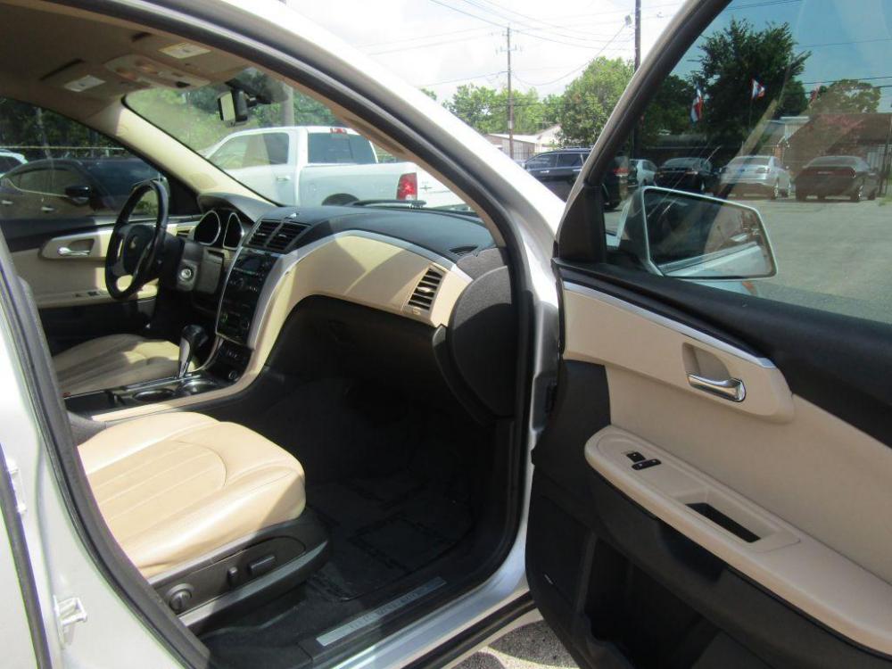 2012 SILVER CHEVROLET TRAVERSE LTZ (1GNKVLED0CJ) with an 3.6L engine, Automatic transmission, located at 830 E. Canino Rd., Houston, TX, 77037, (281) 405-0440, 38.358219, -81.729942 - $1600+ TT and L IN HOUSE FINANCING AVAILABLE FINANCIAMIENTO EN CASA DISPONIBLE CALL OR COME IN TODAY 281 405 0440 CANINO AUTO SALES, LLC - Photo #6
