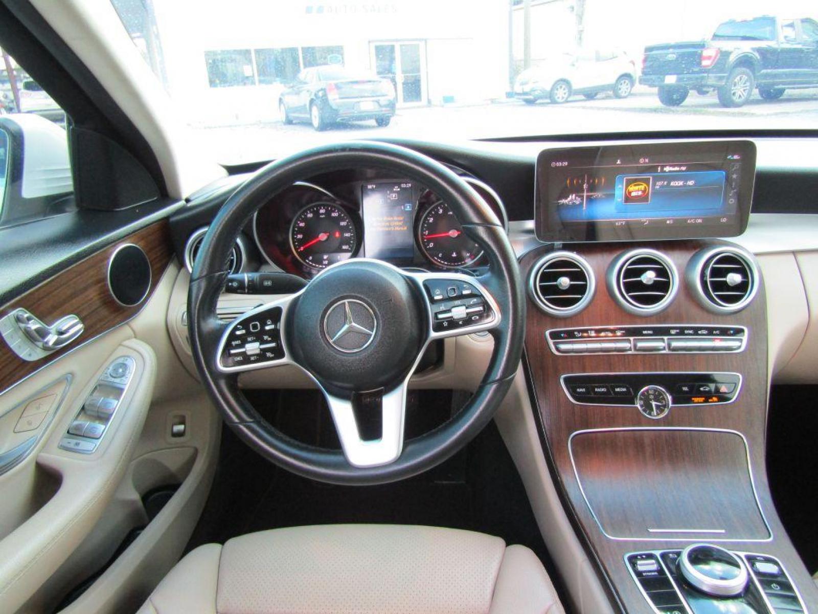 2019 WHITE MERCEDES-BENZ C-CLASS C300 (55SWF8DBXKU) with an 2.0L engine, Automatic transmission, located at 830 E. Canino Rd., Houston, TX, 77037, (281) 405-0440, 38.358219, -81.729942 - Photo #13