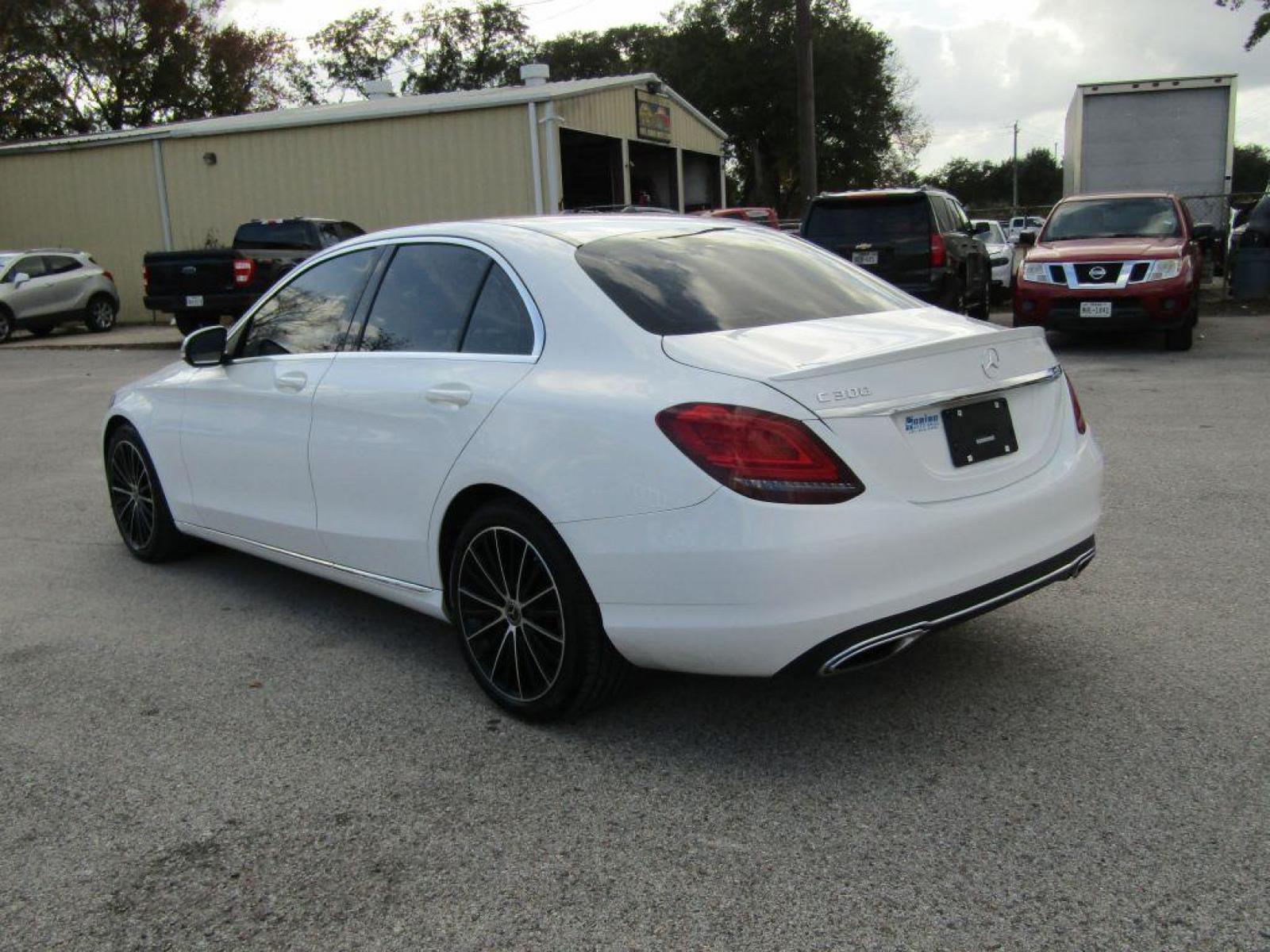 2019 WHITE MERCEDES-BENZ C-CLASS C300 (55SWF8DBXKU) with an 2.0L engine, Automatic transmission, located at 830 E. Canino Rd., Houston, TX, 77037, (281) 405-0440, 38.358219, -81.729942 - Photo #2