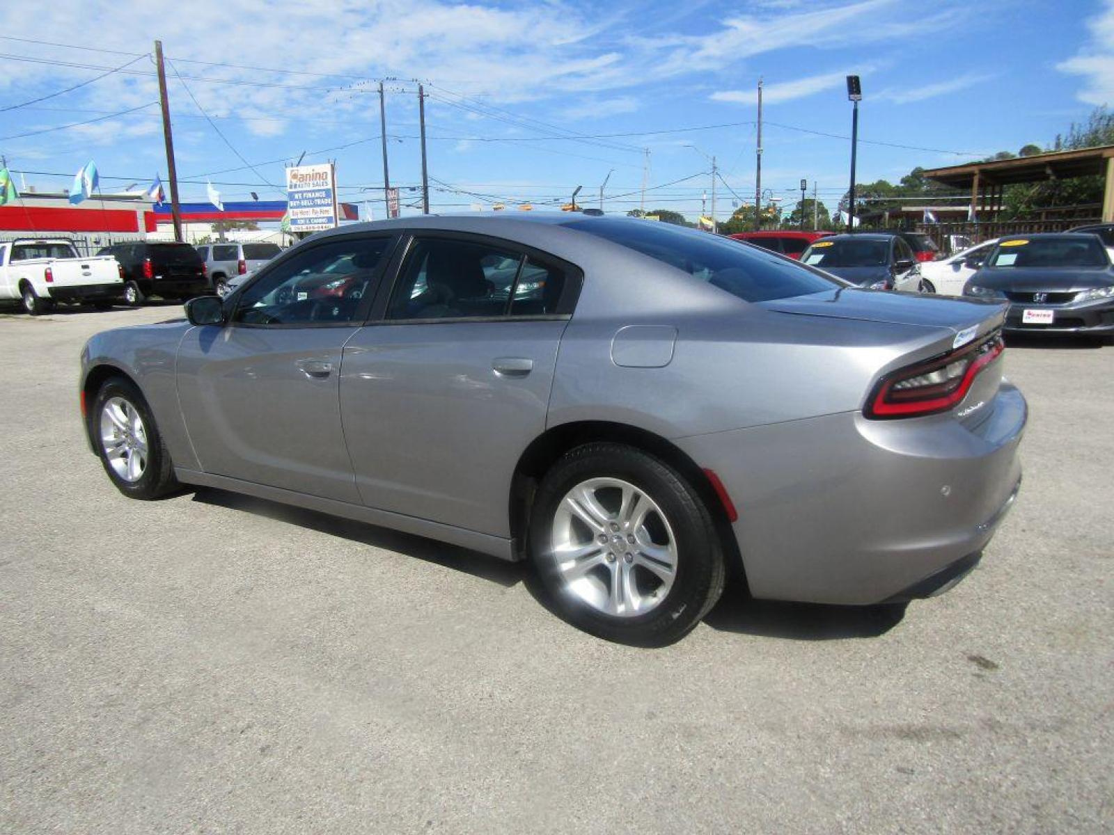 2015 SILVER DODGE CHARGER SE (2C3CDXBG3FH) with an 3.6L engine, Automatic transmission, located at 830 E. Canino Rd., Houston, TX, 77037, (281) 405-0440, 38.358219, -81.729942 - Photo #4