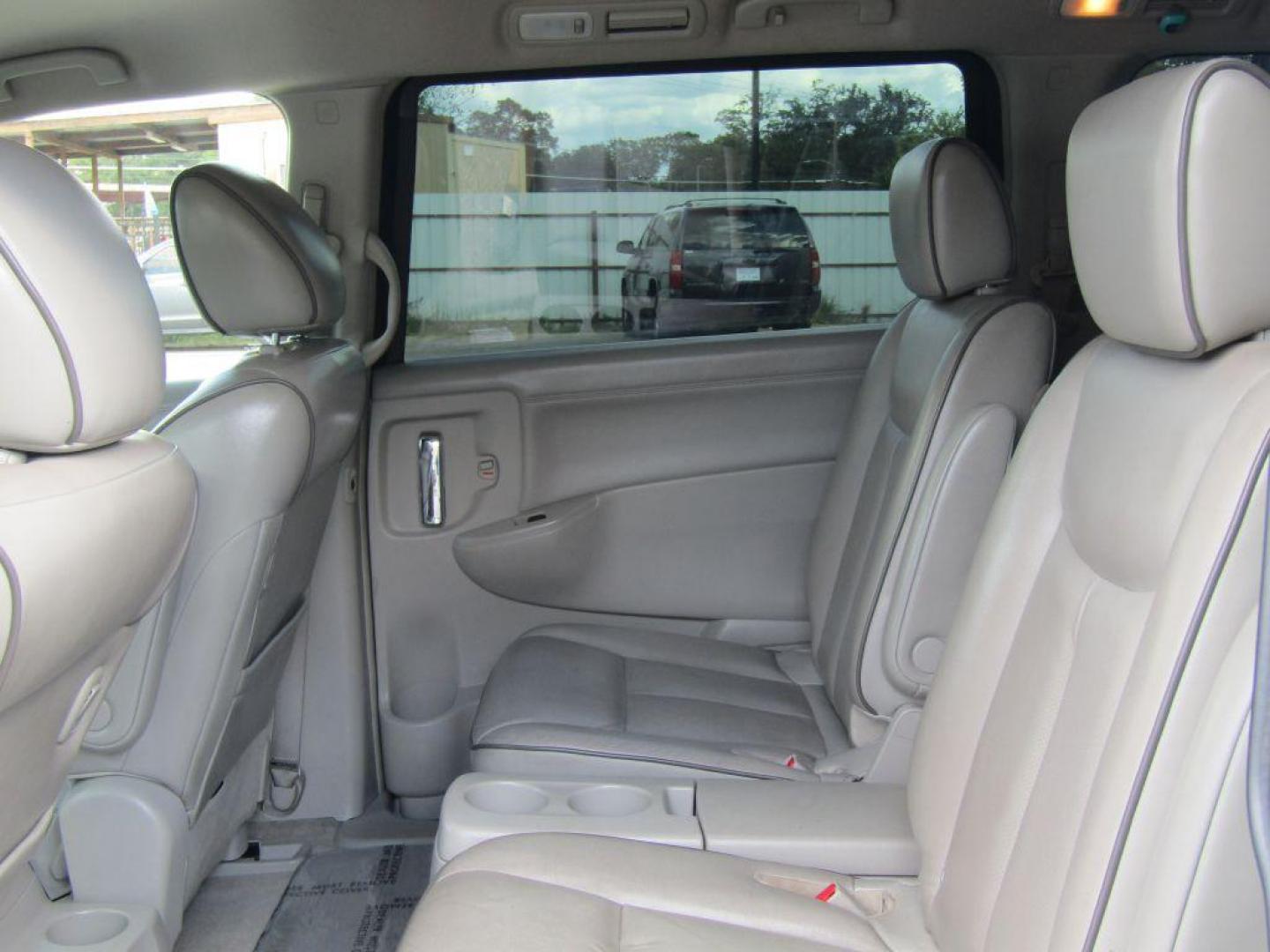 2014 WHITE NISSAN QUEST S (JN8AE2KP4E9) with an 3.5L engine, Continuously Variable transmission, located at 830 E. Canino Rd., Houston, TX, 77037, (281) 405-0440, 38.358219, -81.729942 - Photo#12