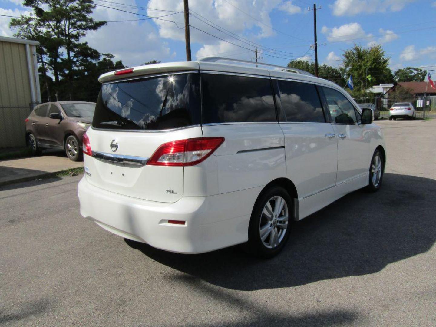 2014 WHITE NISSAN QUEST S (JN8AE2KP4E9) with an 3.5L engine, Continuously Variable transmission, located at 830 E. Canino Rd., Houston, TX, 77037, (281) 405-0440, 38.358219, -81.729942 - Photo#4
