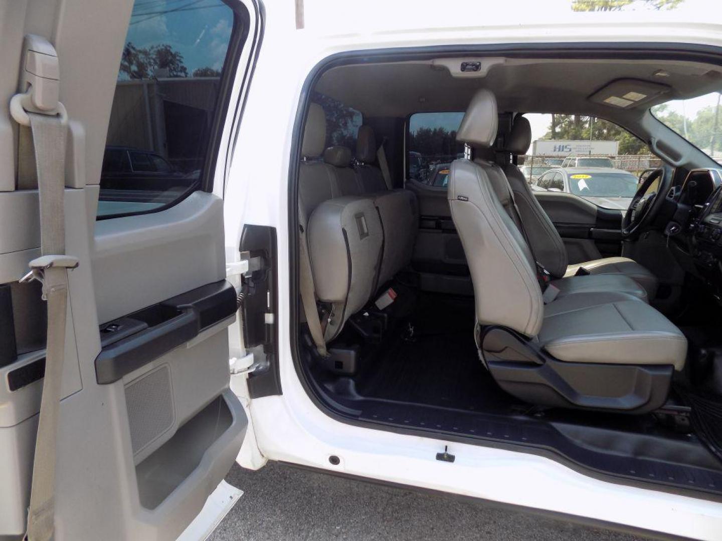 2015 WHITE FORD F150 SUPER CAB (1FTEX1CF8FK) with an 5.0L engine, Automatic transmission, located at 830 E. Canino Rd., Houston, TX, 77037, (281) 405-0440, 38.358219, -81.729942 - Photo#10