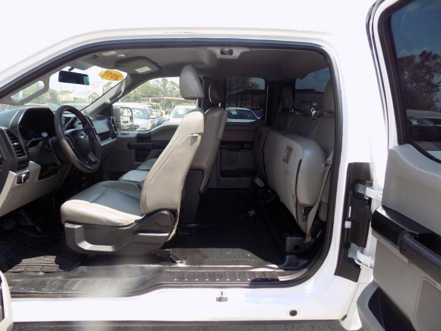 2015 WHITE FORD F150 SUPER CAB (1FTEX1CF8FK) with an 5.0L engine, Automatic transmission, located at 830 E. Canino Rd., Houston, TX, 77037, (281) 405-0440, 38.358219, -81.729942 - Photo#12
