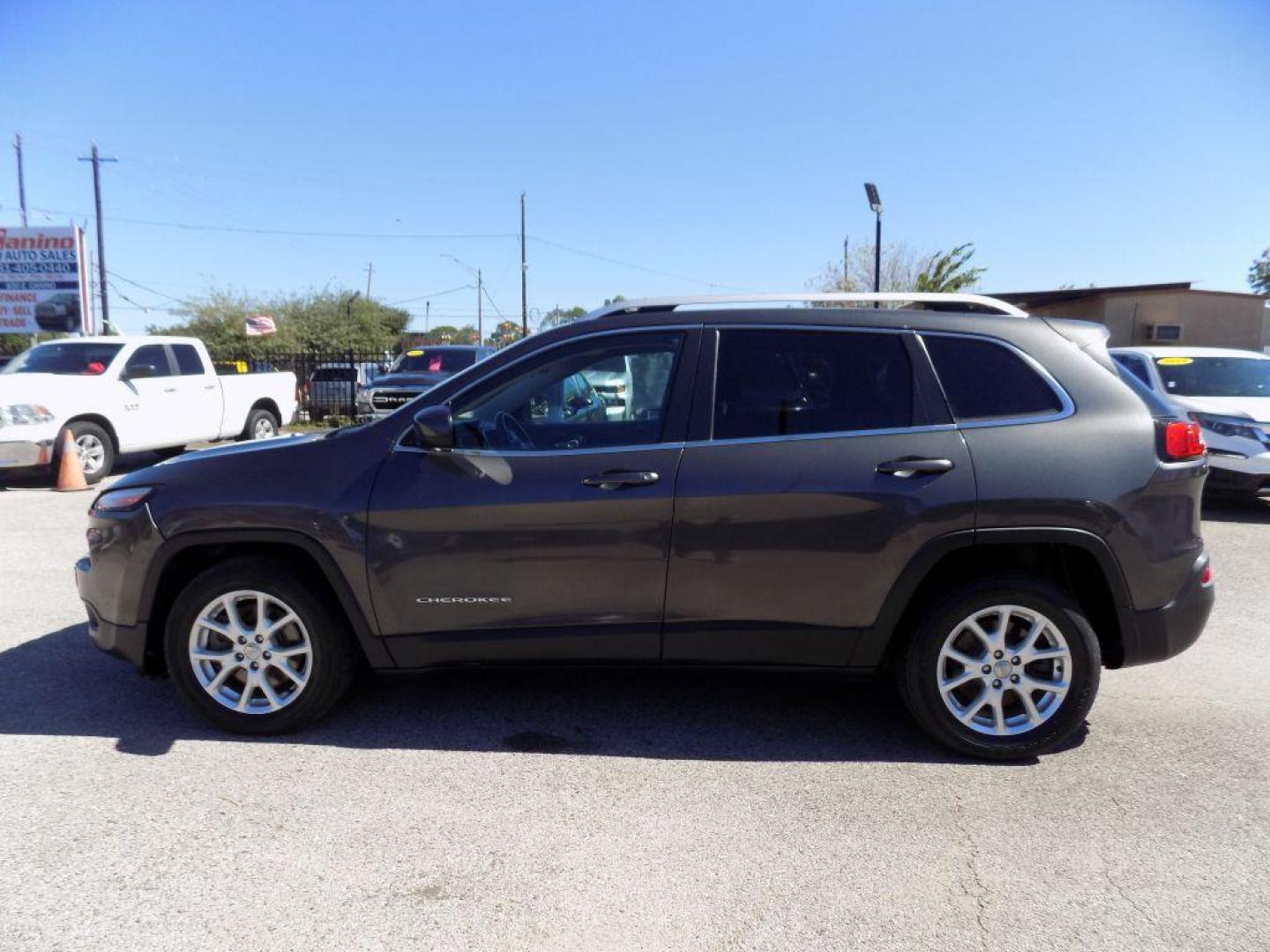 2014 GRAY JEEP CHEROKEE LATITUDE (1C4PJLCS3EW) with an 3.2L engine, Automatic transmission, located at 830 E. Canino Rd., Houston, TX, 77037, (281) 405-0440, 38.358219, -81.729942 - Photo#2
