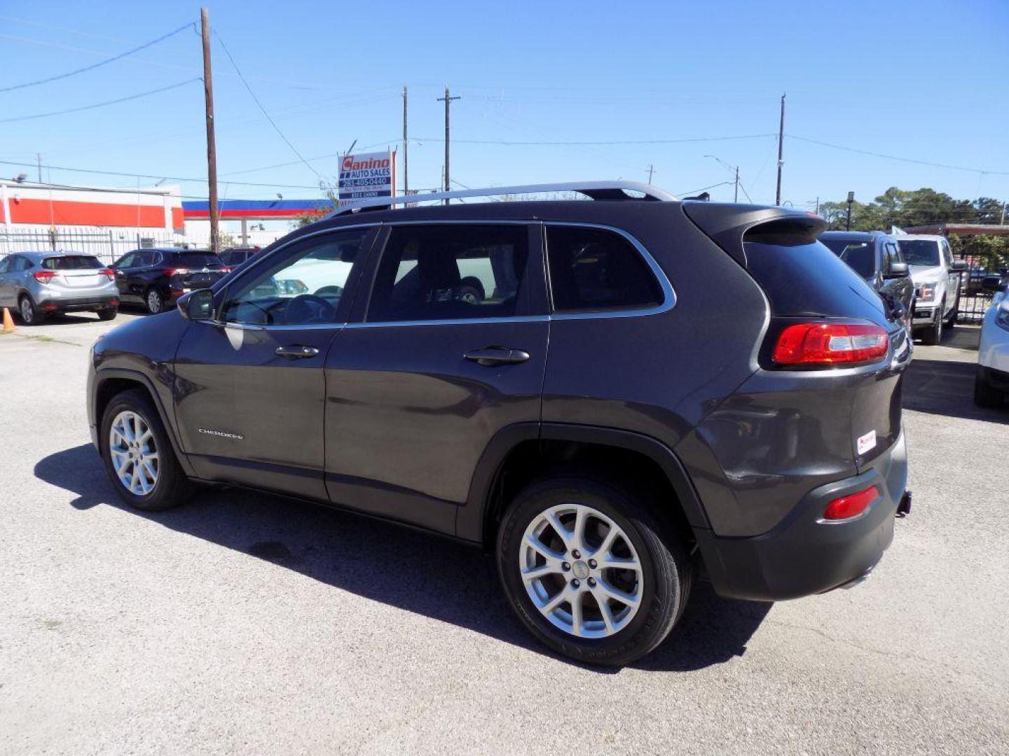2014 GRAY JEEP CHEROKEE LATITUDE (1C4PJLCS3EW) with an 3.2L engine, Automatic transmission, located at 830 E. Canino Rd., Houston, TX, 77037, (281) 405-0440, 38.358219, -81.729942 - Photo#3