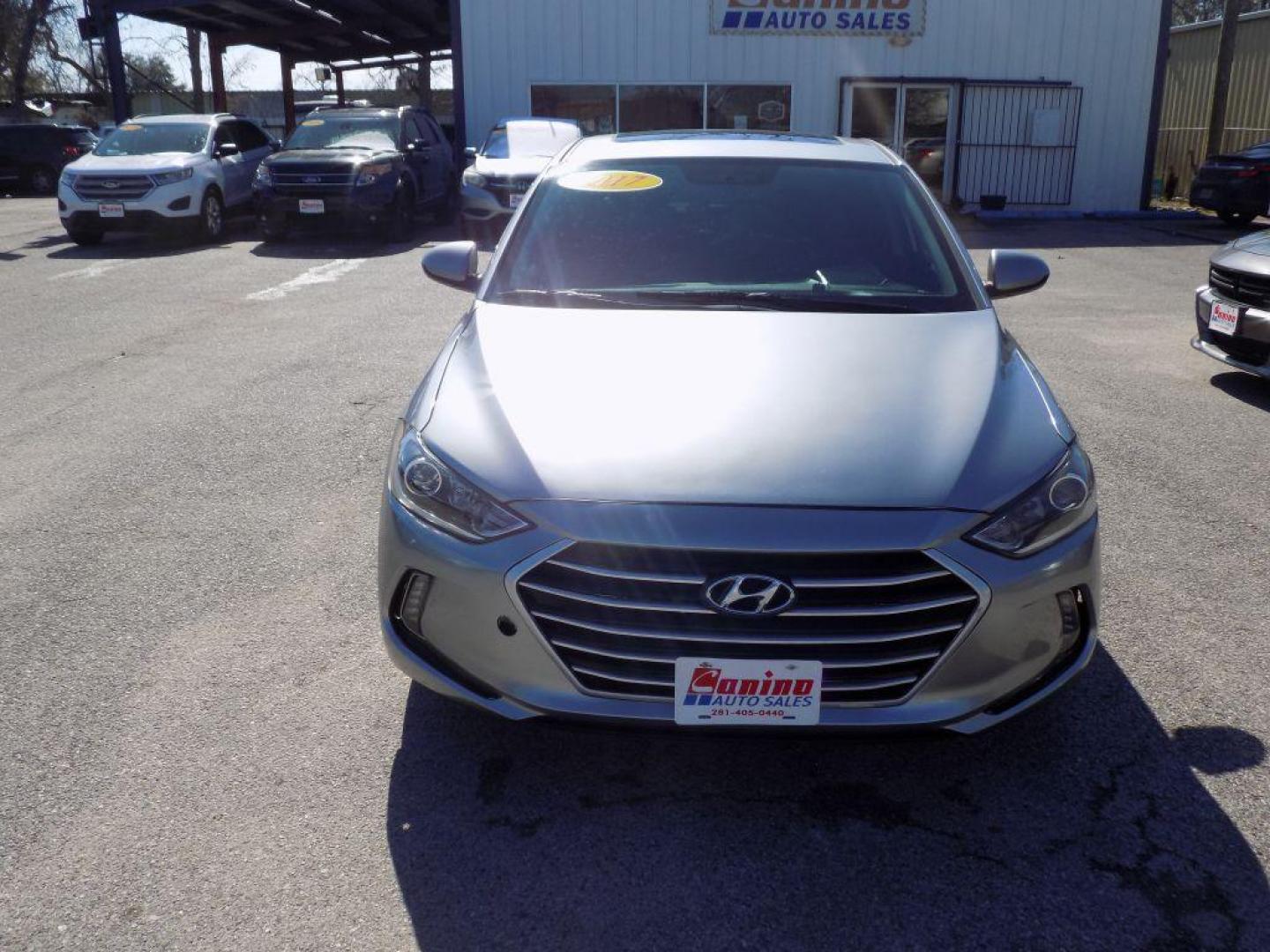 2017 SILVER HYUNDAI ELANTRA SE (5NPD84LF3HH) with an 2.0L engine, Automatic transmission, located at 830 E. Canino Rd., Houston, TX, 77037, (281) 405-0440, 38.358219, -81.729942 - VENGA A VISITARNOS A CANINO AUTO SALES. ENTRE CAMINANDO Y SALGA MANEJANDO. APROVACION GARANTIZADA CON REQUISITOS MINIMOS! PREGUNTEN POR JESSICA, MAY, O CARRIE PARA SU APROBACION SEGURA. ??830 E CANINO RD HOUSTON TX 77037 ??(281) 405-0440 come visit us today!! walk in/ drive out in minutes! - Photo#0