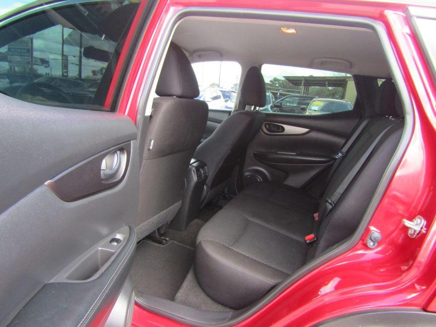 2018 RED NISSAN ROGUE SPORT S (JN1BJ1CP6JW) with an 2.0L engine, Continuously Variable transmission, located at 830 E. Canino Rd., Houston, TX, 77037, (281) 405-0440, 38.358219, -81.729942 - Photo#7