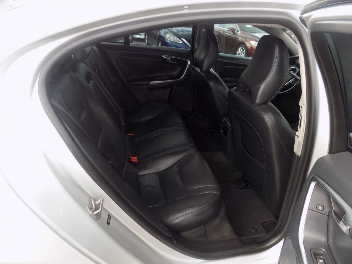 2015 SILVER VOLVO S60 PREMIER (YV126MFK3F1) with an 2.0L engine, Automatic transmission, located at 830 E. Canino Rd., Houston, TX, 77037, (281) 405-0440, 38.358219, -81.729942 - Photo#11