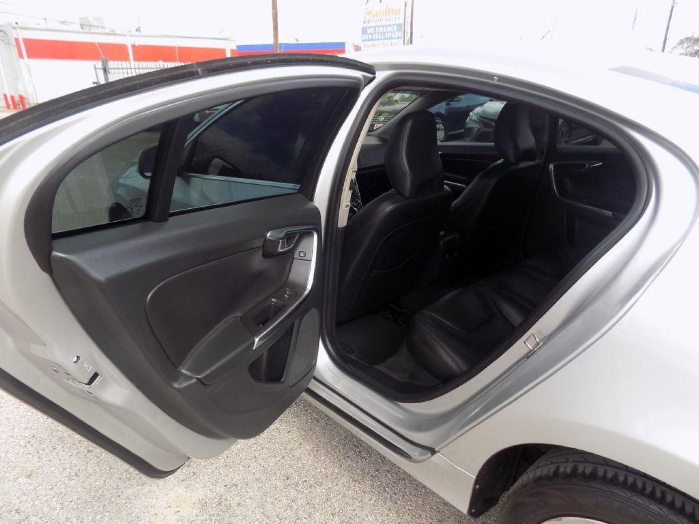 2015 SILVER VOLVO S60 PREMIER (YV126MFK3F1) with an 2.0L engine, Automatic transmission, located at 830 E. Canino Rd., Houston, TX, 77037, (281) 405-0440, 38.358219, -81.729942 - Photo#12