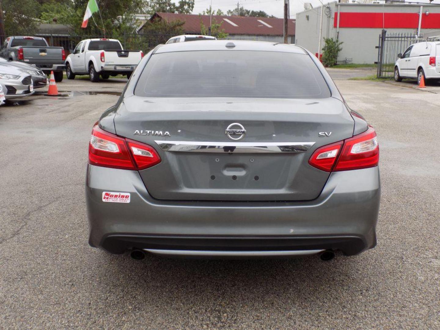 2017 GRAY NISSAN ALTIMA 2.5 (1N4AL3AP3HC) with an 2.5L engine, Continuously Variable transmission, located at 830 E. Canino Rd., Houston, TX, 77037, (281) 405-0440, 38.358219, -81.729942 - Photo#2
