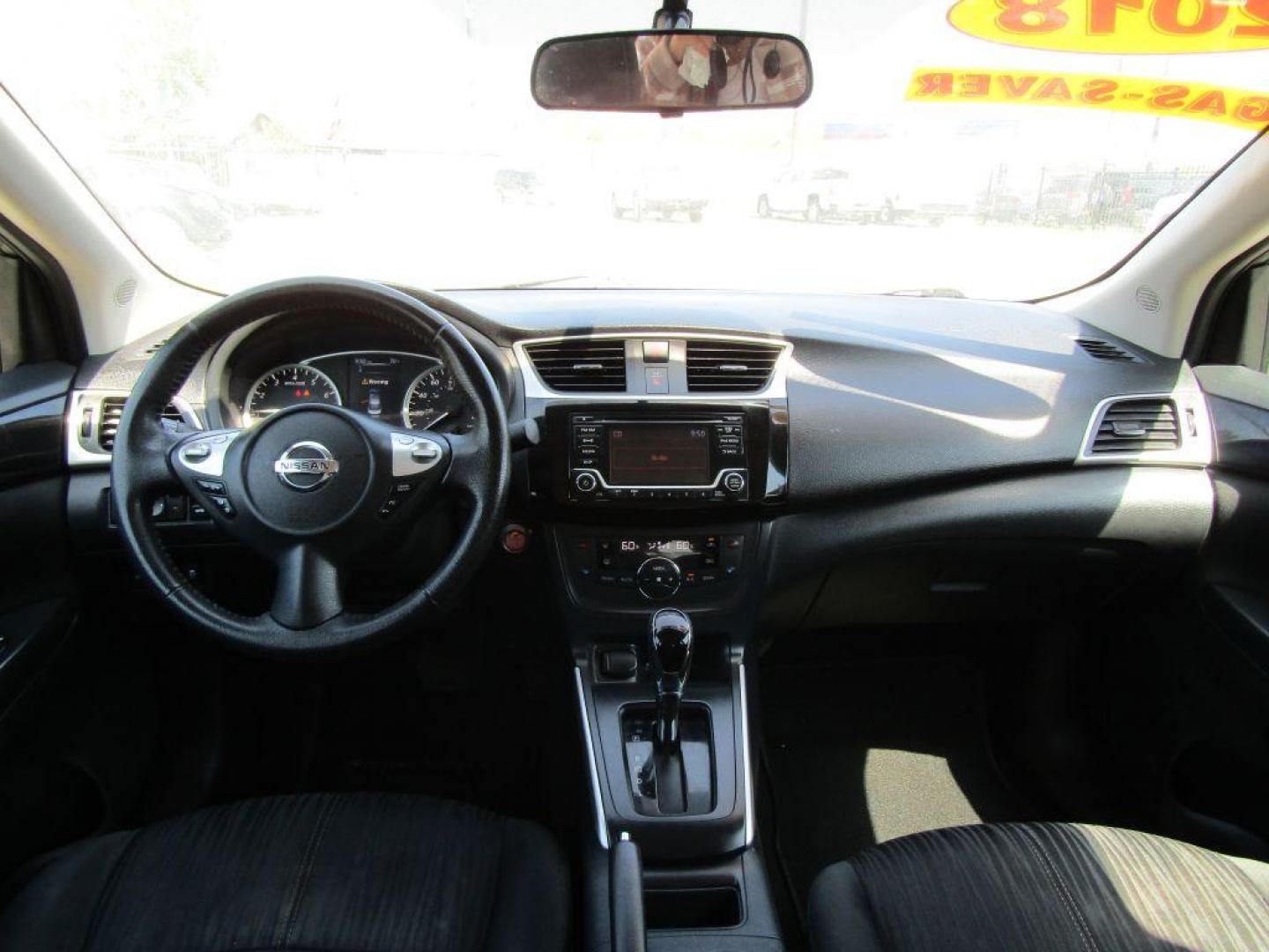 2018 GRAY NISSAN SENTRA S (3N1AB7AP5JL) with an 1.8L engine, Continuously Variable transmission, located at 830 E. Canino Rd., Houston, TX, 77037, (281) 405-0440, 38.358219, -81.729942 - PAGOS COMODOS, ENGANCHES COMODOS. FINANCIAMIENTO RAPIDO Y FACIL. BUEN CREDITO, MAL CREDITO, COMPRADOR POR PRIMERA VES O NO LICENCIA, CANINO AUTO SALES TE PUEDE AYUDAR! LLAMA/TEXTO O VISITANOS HOY MISMO (281) 405-0440 ESTAMOS LOCALIZADOS EN 830 E. CANINO RD. (ESQUINA CON AIRLINE) HOUSTON, TEXAS - Photo#13