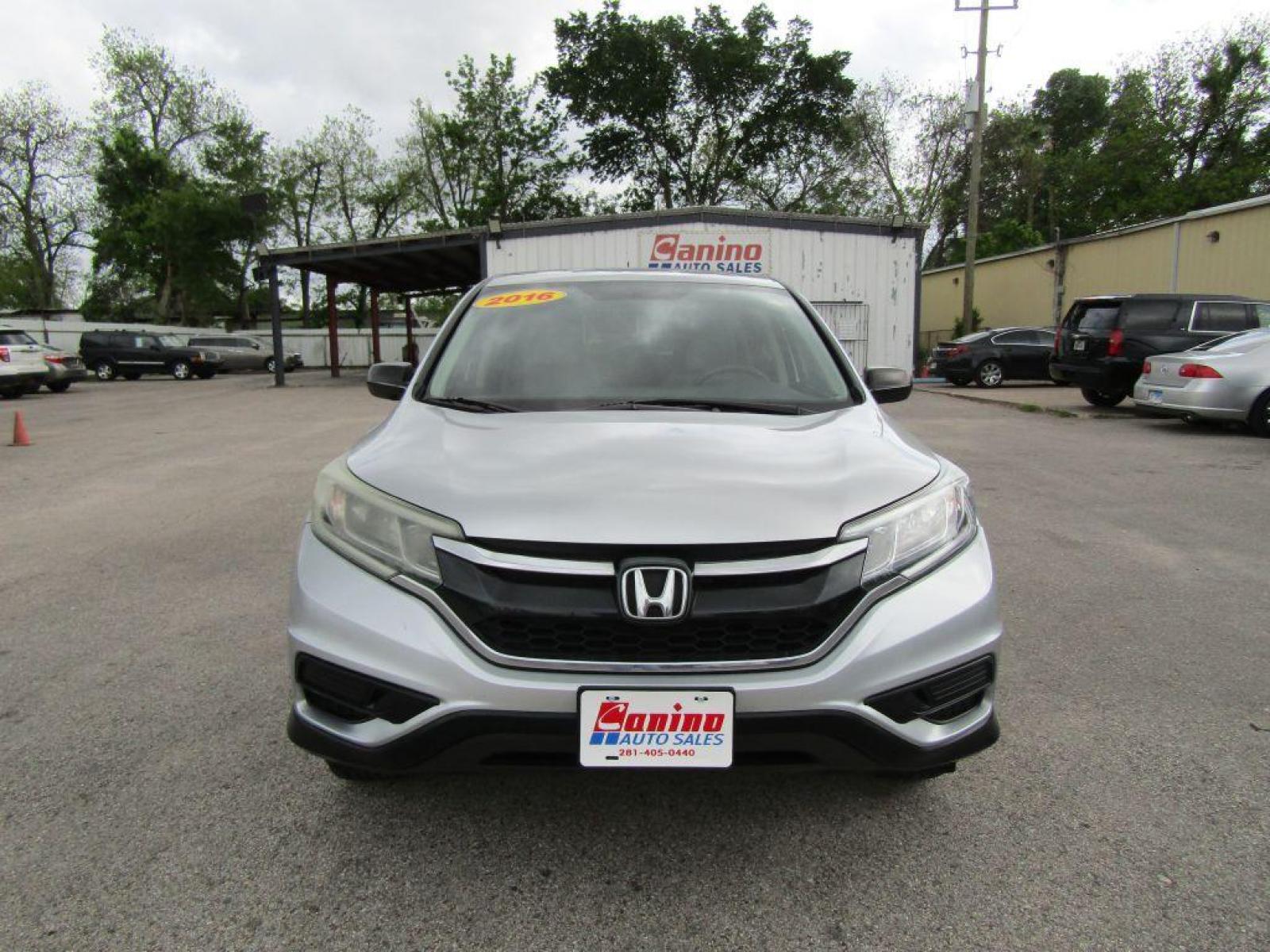 2016 SILVER HONDA CR-V LX (3CZRM3H38GG) with an 2.4L engine, Continuously Variable transmission, located at 830 E. Canino Rd., Houston, TX, 77037, (281) 405-0440, 38.358219, -81.729942 - Photo #0