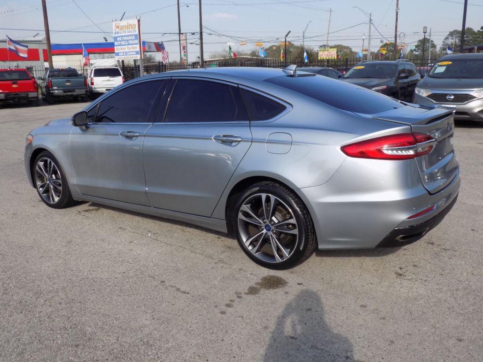 2020 SILVER FORD FUSION** TITANIUM (3FA6P0K9XLR) with an 2.0L engine, Automatic transmission, located at 830 E. Canino Rd., Houston, TX, 77037, (281) 405-0440, 38.358219, -81.729942 - Photo #3