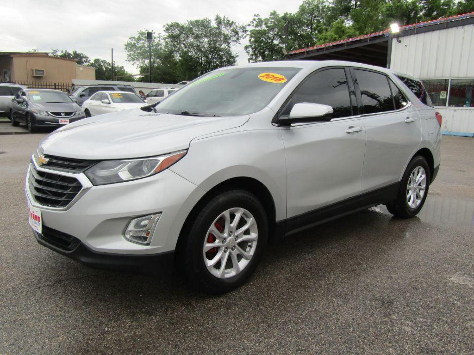 2018 SILVER CHEVROLET EQUINOX LT ** LT (3GNAXJEV4JL) with an 1.5L engine, Automatic transmission, located at 830 E. Canino Rd., Houston, TX, 77037, (281) 405-0440, 38.358219, -81.729942 - Photo #1