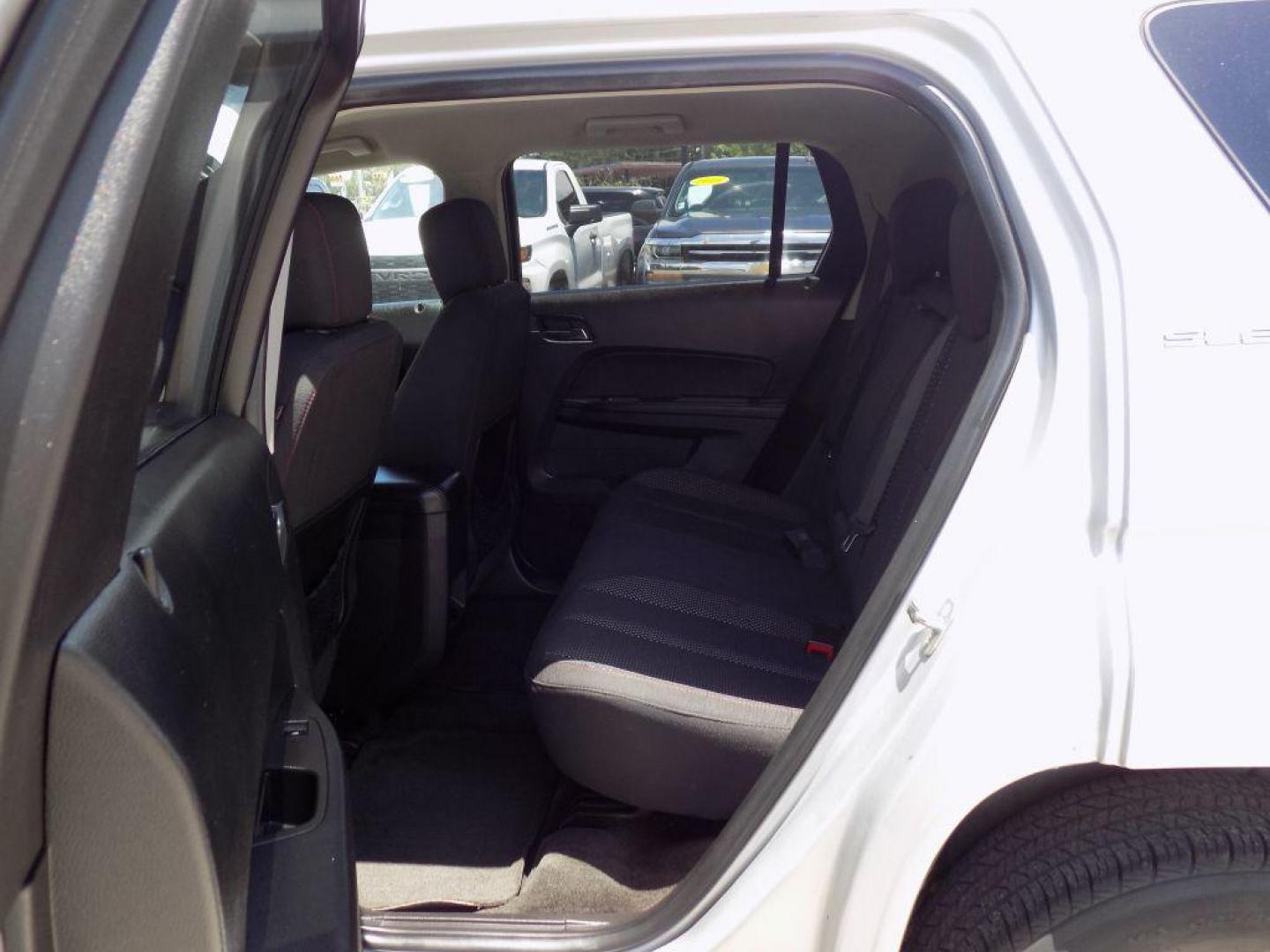 2016 SILVER GMC TERRAIN** SLE (2GKALMEK3G6) with an 2.4L engine, Automatic transmission, located at 830 E. Canino Rd., Houston, TX, 77037, (281) 405-0440, 38.358219, -81.729942 - Photo#9