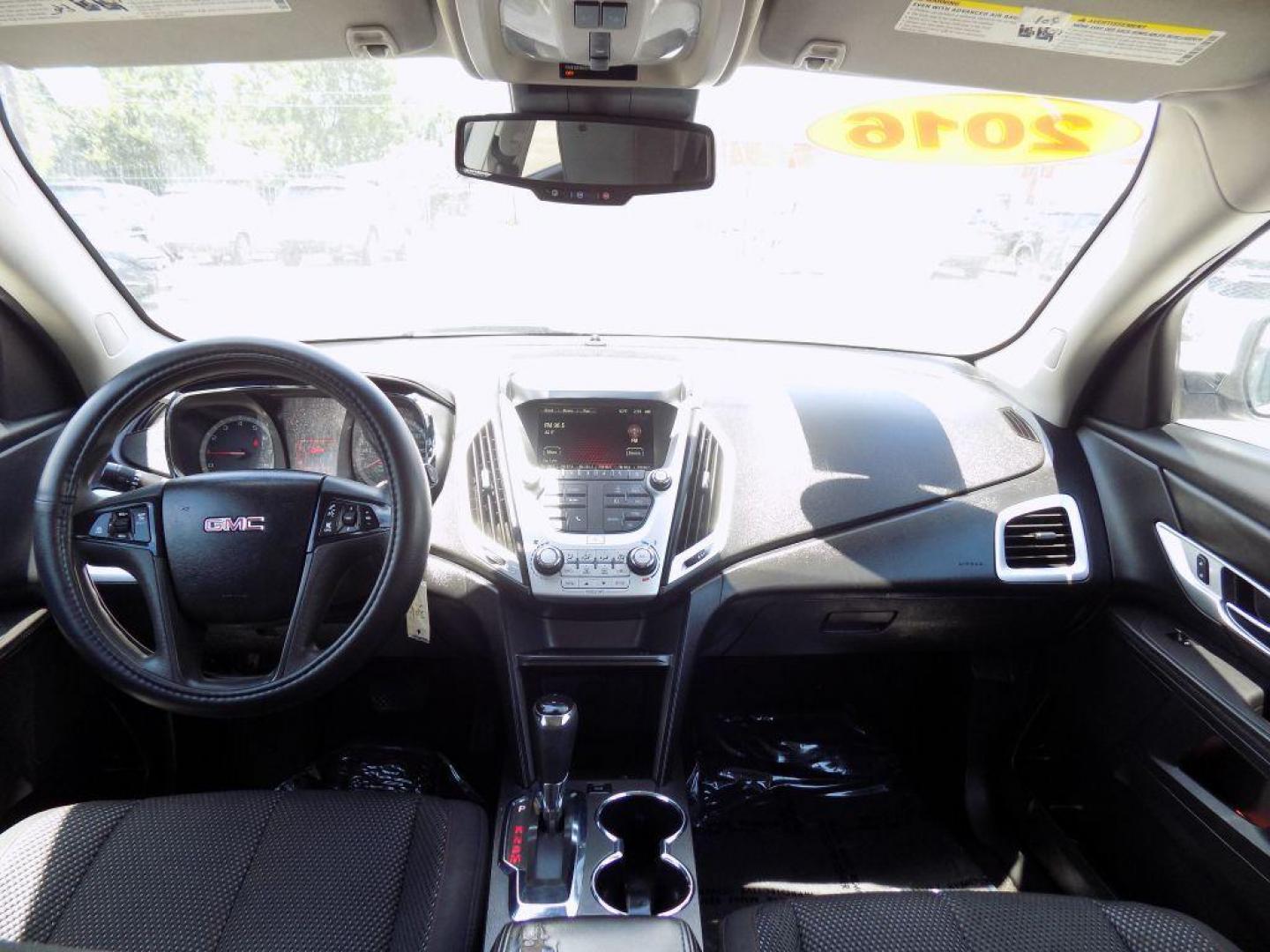 2016 SILVER GMC TERRAIN** SLE (2GKALMEK3G6) with an 2.4L engine, Automatic transmission, located at 830 E. Canino Rd., Houston, TX, 77037, (281) 405-0440, 38.358219, -81.729942 - Photo#14