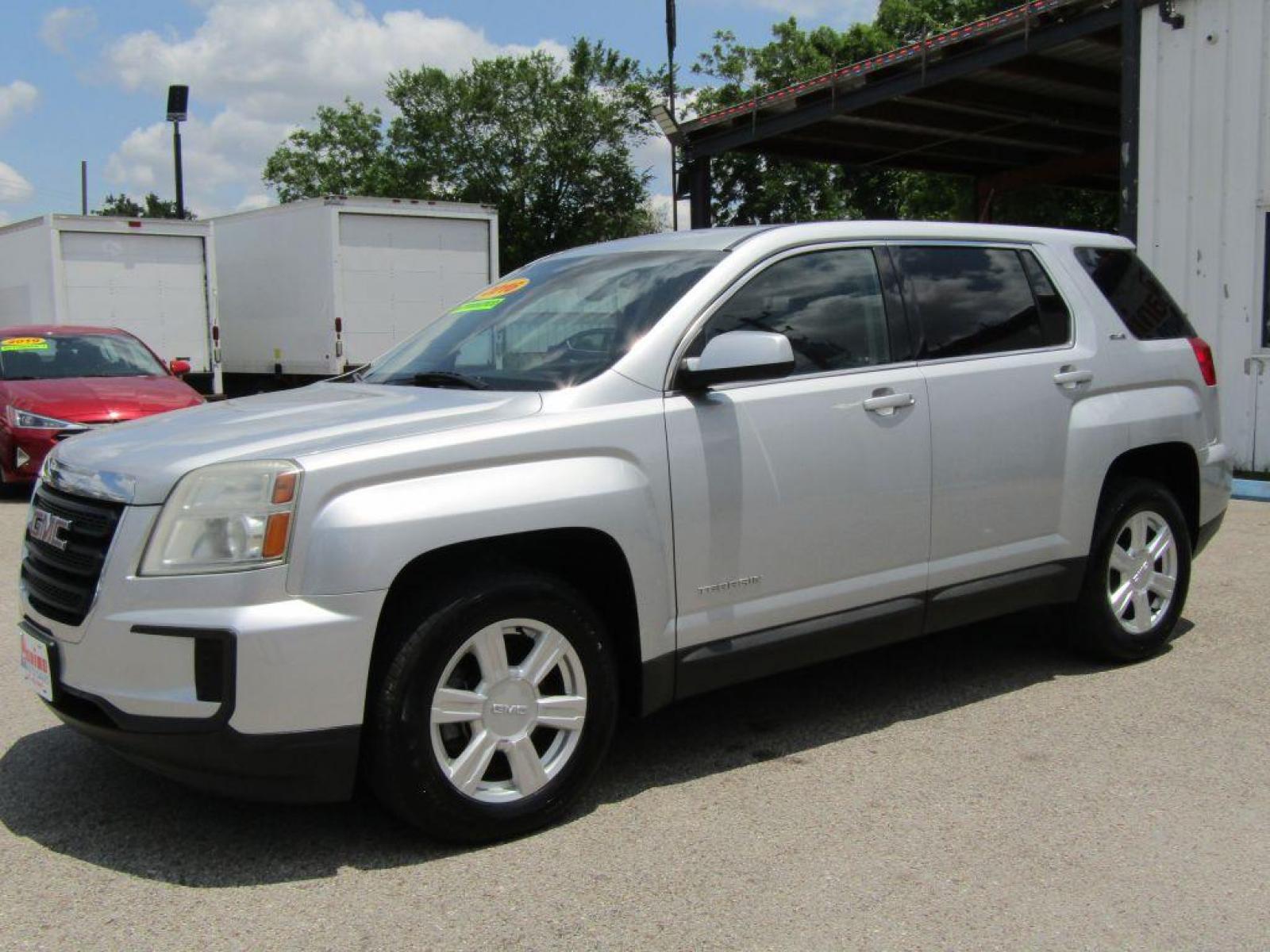 2016 SILVER GMC TERRAIN** SLE (2GKALMEK3G6) with an 2.4L engine, Automatic transmission, located at 830 E. Canino Rd., Houston, TX, 77037, (281) 405-0440, 38.358219, -81.729942 - Photo #1