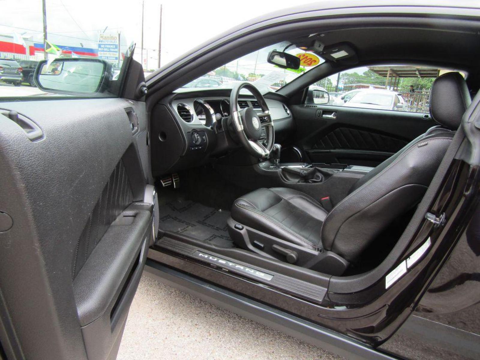 2012 BLACK FORD MUSTANG (1ZVBP8AM1C5) with an 3.7L engine, Automatic transmission, located at 830 E. Canino Rd., Houston, TX, 77037, (281) 405-0440, 38.358219, -81.729942 - Photo #6