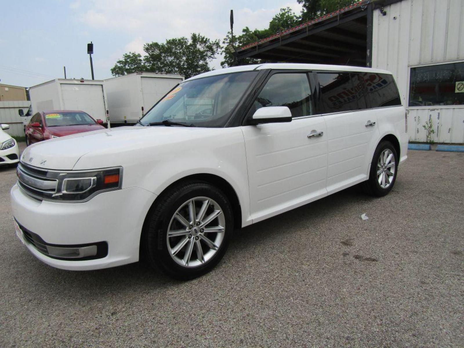2017 WHITE FORD FLEX LIMITED (2FMGK5D86HB) with an 3.5L engine, Automatic transmission, located at 830 E. Canino Rd., Houston, TX, 77037, (281) 405-0440, 38.358219, -81.729942 - Photo #1
