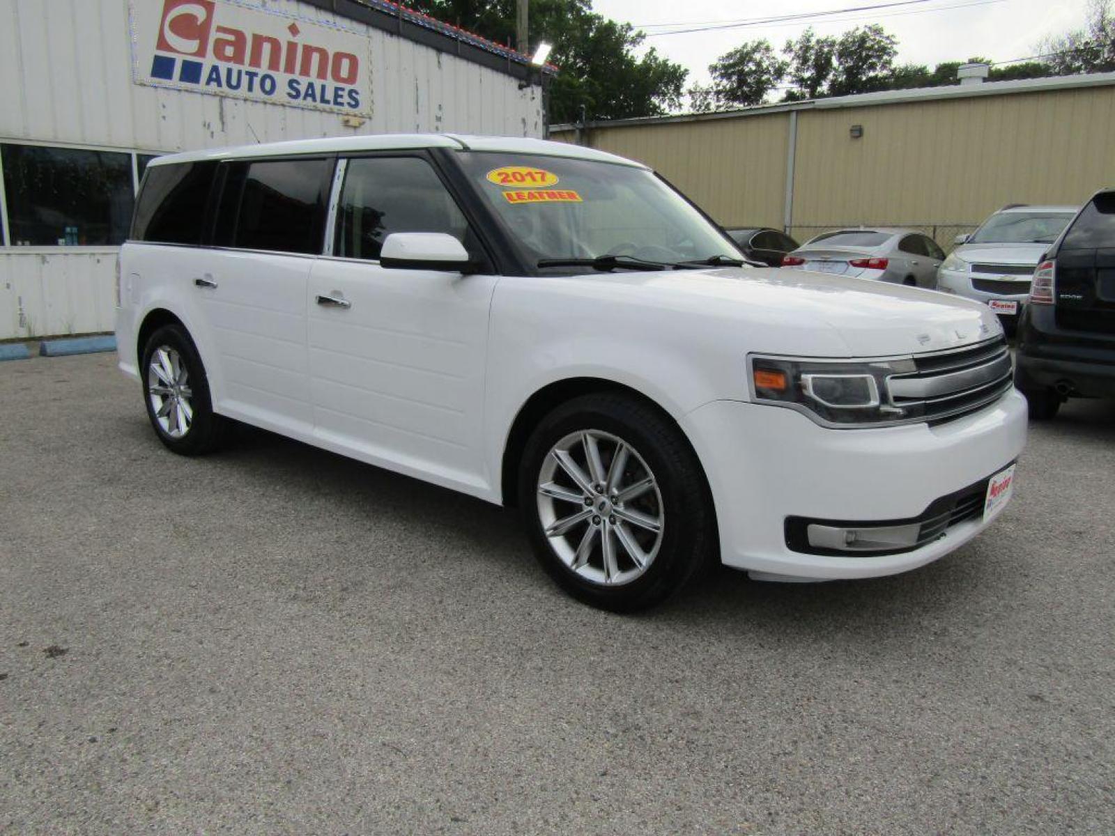 2017 WHITE FORD FLEX LIMITED (2FMGK5D86HB) with an 3.5L engine, Automatic transmission, located at 830 E. Canino Rd., Houston, TX, 77037, (281) 405-0440, 38.358219, -81.729942 - Photo #5