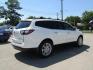 2015 WHITE CHEVROLET TRAVERSE LT (1GNKVGKDXFJ) with an 3.6L engine, Automatic transmission, located at 830 E. Canino Rd., Houston, TX, 77037, (281) 405-0440, 38.358219, -81.729942 - Photo#4
