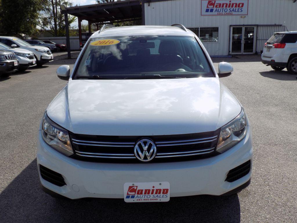 photo of 2016 VOLKSWAGEN TIGUAN 4DR