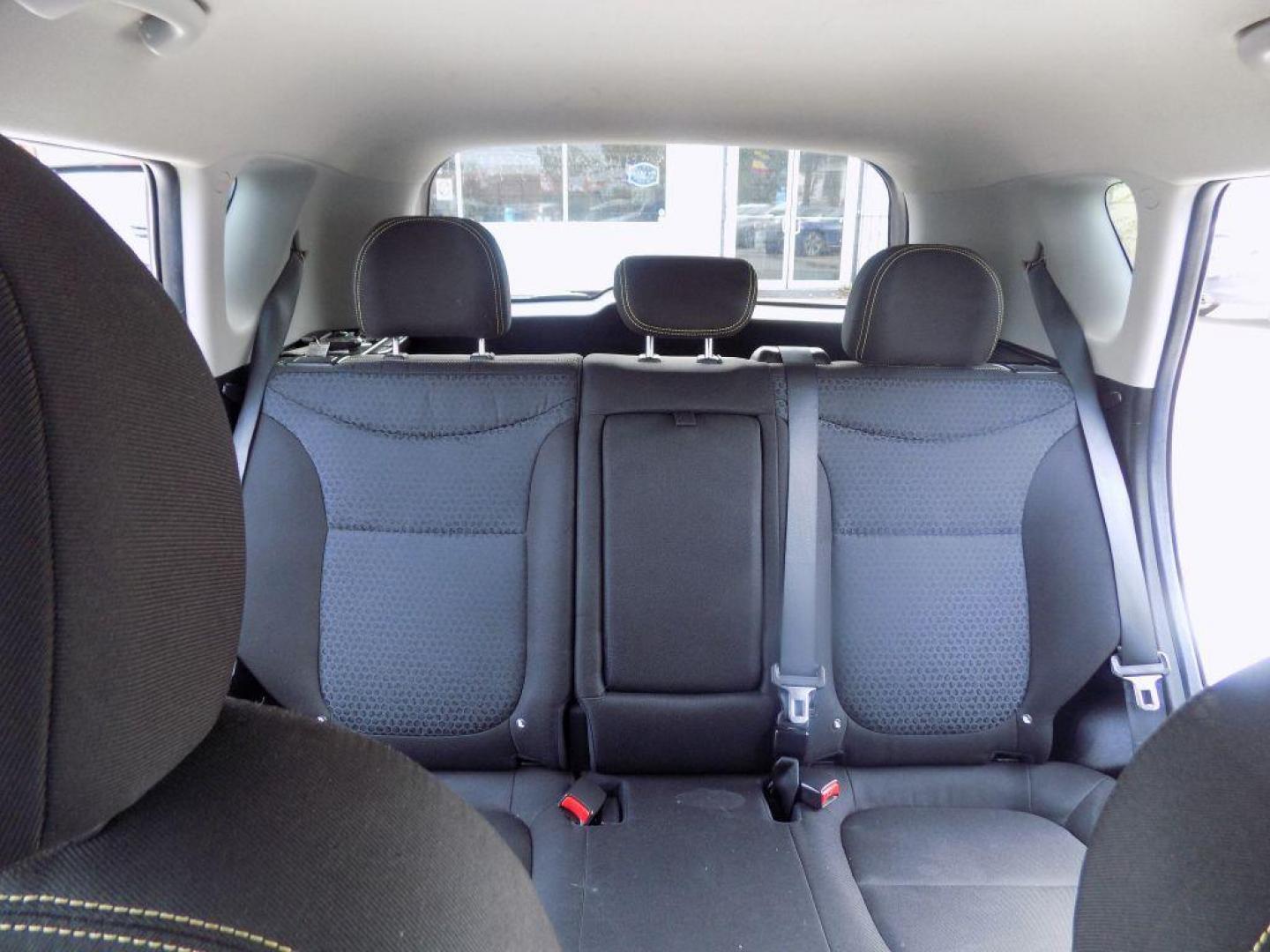 2016 GRAY KIA SOUL + (KNDJP3A56G7) with an 2.0L engine, Automatic transmission, located at 830 E. Canino Rd., Houston, TX, 77037, (281) 405-0440, 38.358219, -81.729942 - Photo#19
