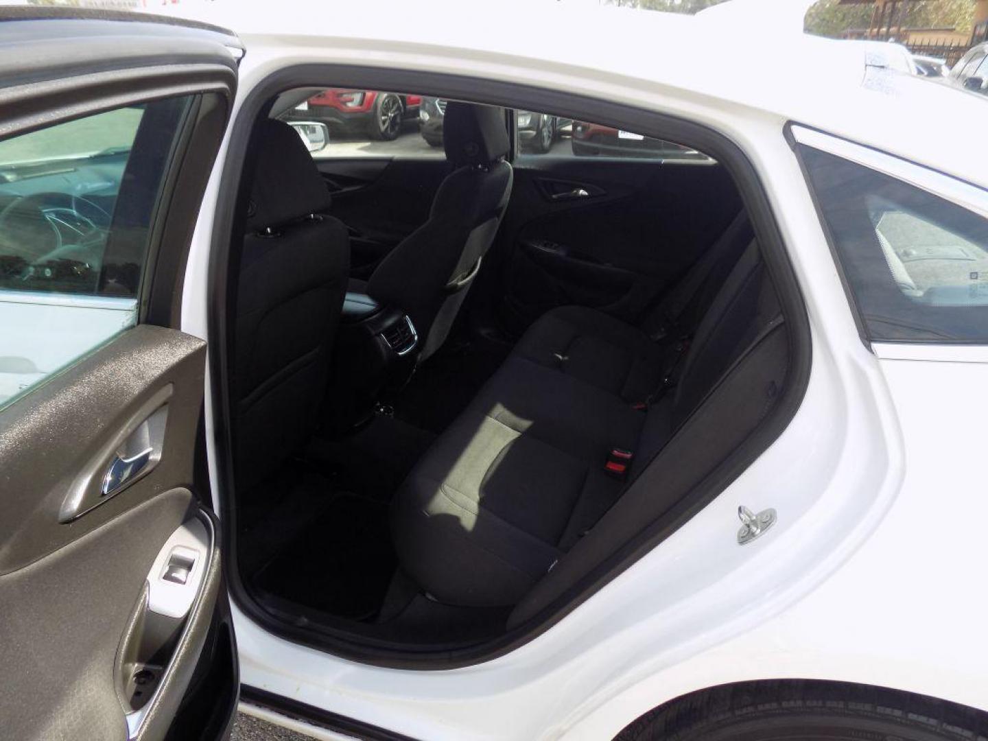 2020 WHITE CHEVROLET MALIBU LT (1G1ZD5ST9LF) with an 1.5L engine, Continuously Variable transmission, located at 830 E. Canino Rd., Houston, TX, 77037, (281) 405-0440, 38.358219, -81.729942 - Photo#11