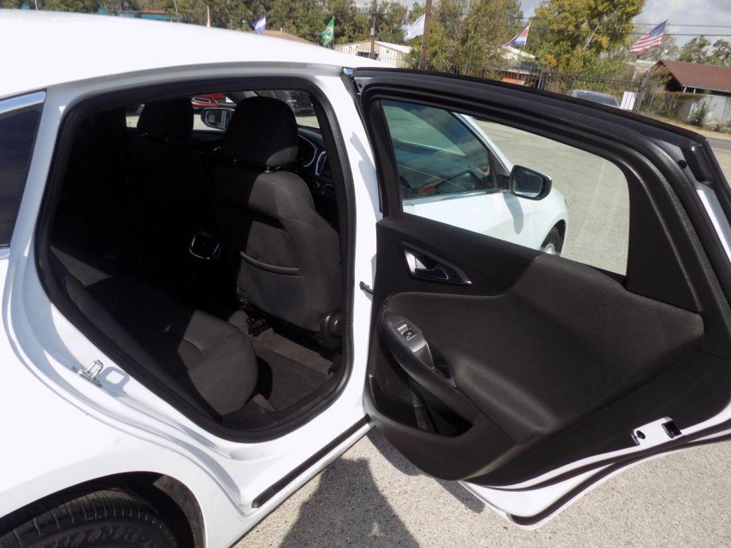 2020 WHITE CHEVROLET MALIBU LT (1G1ZD5ST9LF) with an 1.5L engine, Continuously Variable transmission, located at 830 E. Canino Rd., Houston, TX, 77037, (281) 405-0440, 38.358219, -81.729942 - Photo#14