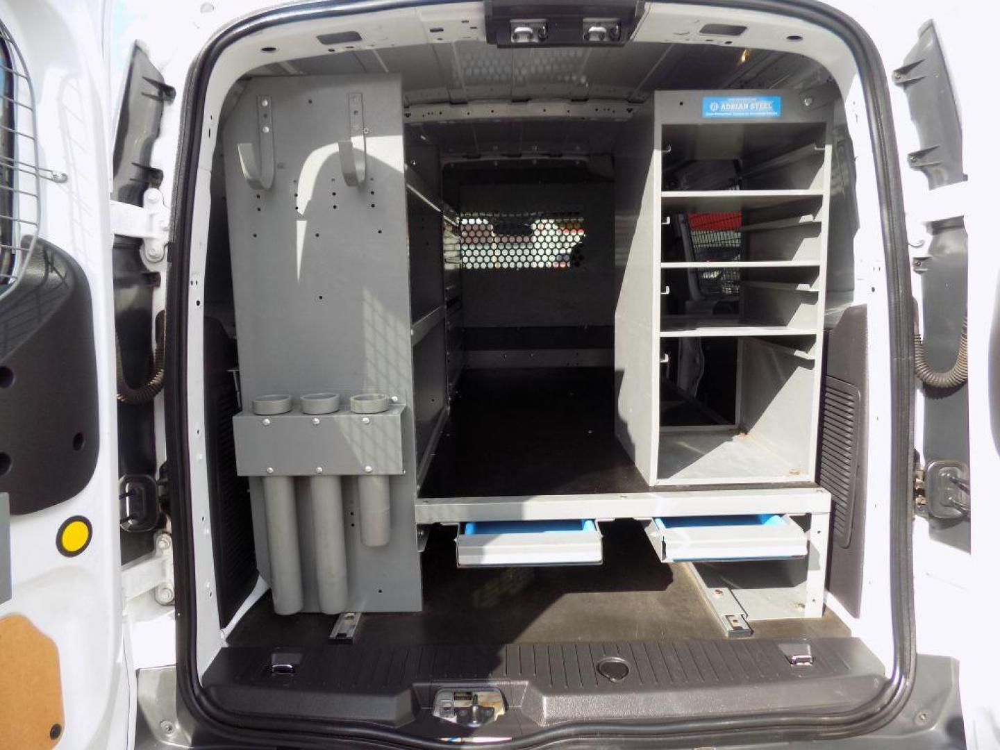 2016 WHITE FORD TRANSIT CONNECT XLT (NM0LS7F73G1) with an 2.5L engine, Automatic transmission, located at 830 E. Canino Rd., Houston, TX, 77037, (281) 405-0440, 38.358219, -81.729942 - Photo#16