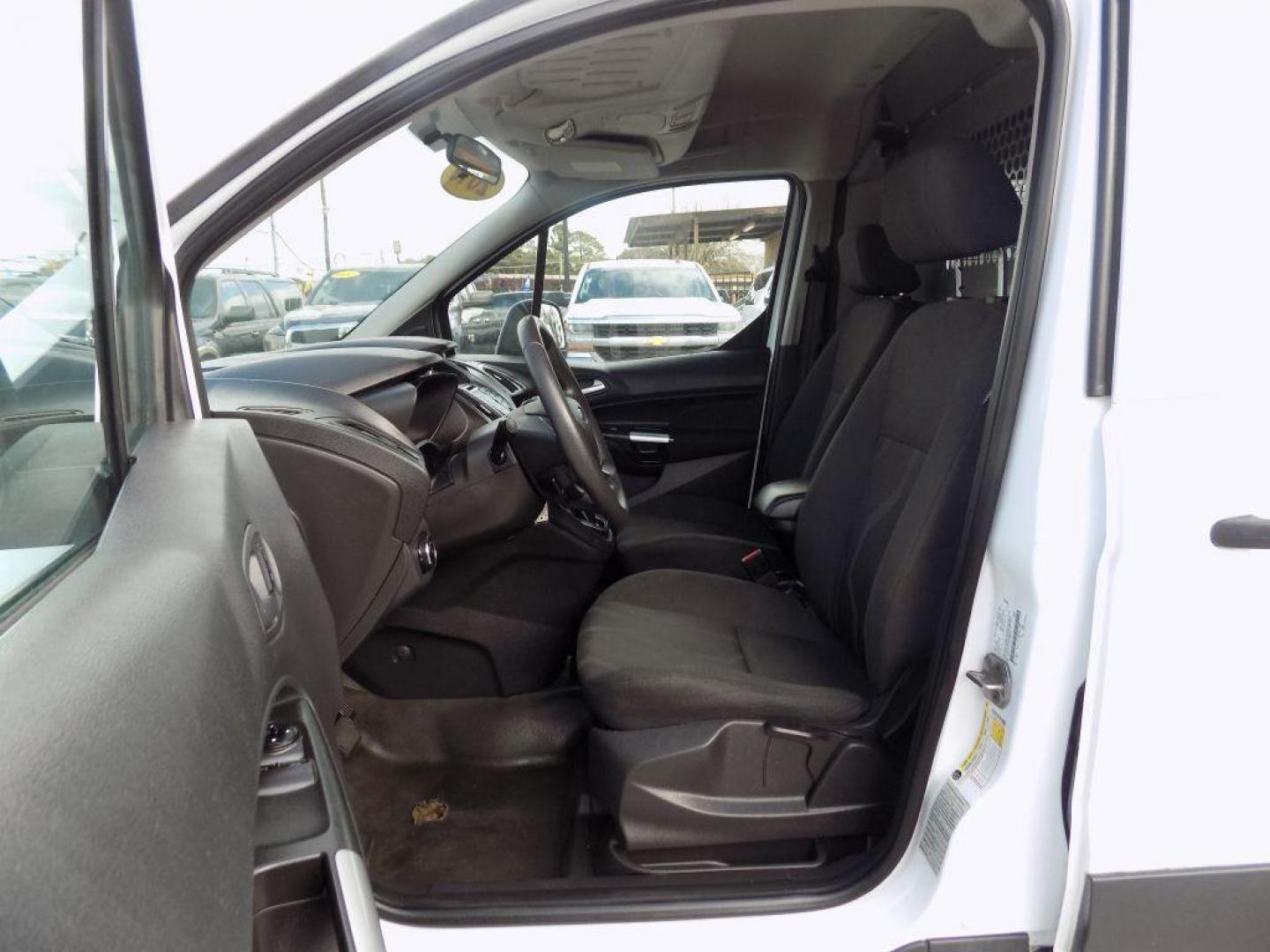 2016 WHITE FORD TRANSIT CONNECT XLT (NM0LS7F73G1) with an 2.5L engine, Automatic transmission, located at 830 E. Canino Rd., Houston, TX, 77037, (281) 405-0440, 38.358219, -81.729942 - Photo#25