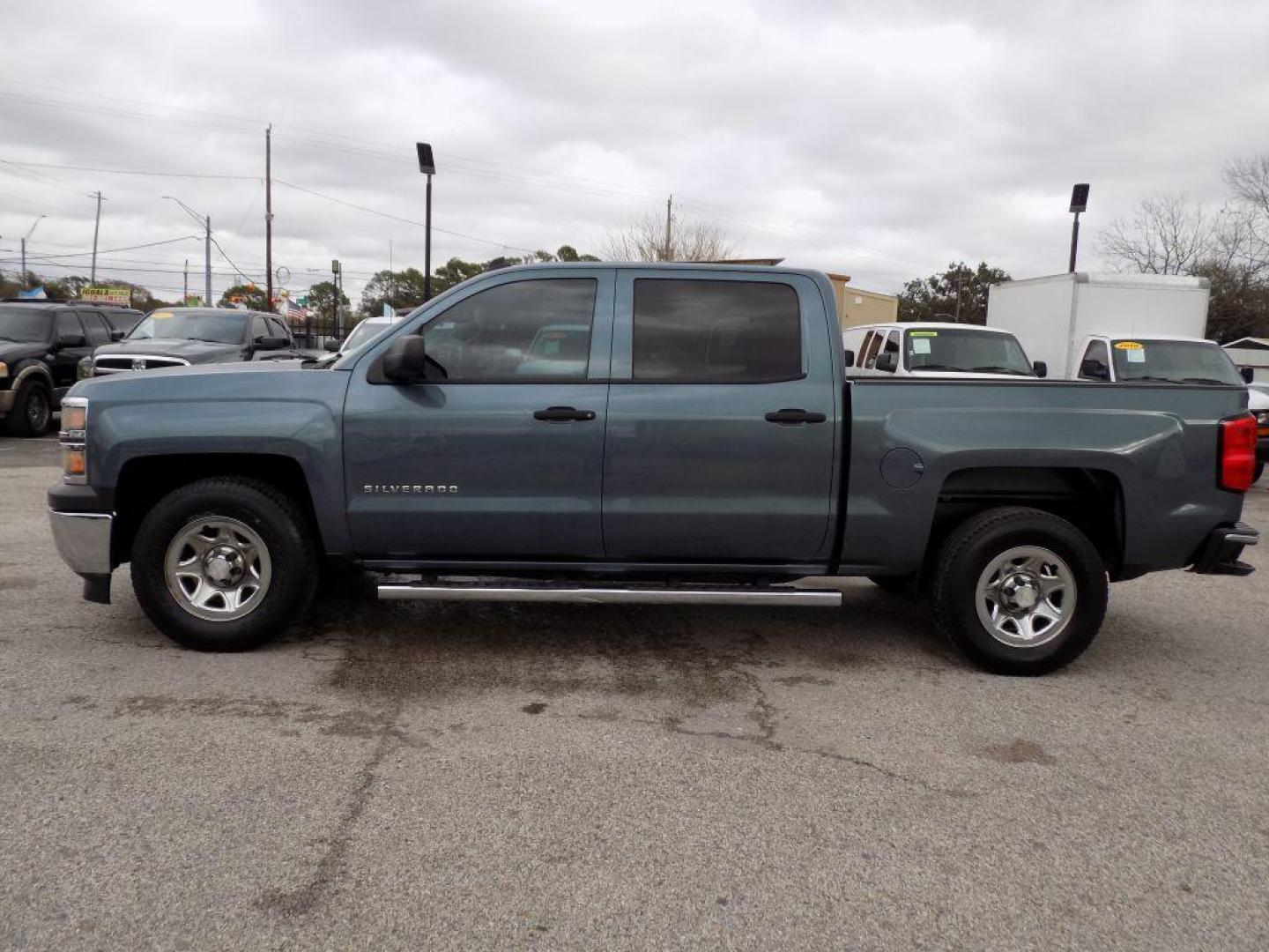 2014 BLUE CHEVROLET SILVERADO 1500 W/T (3GCPCPEH2EG) with an 4.3L engine, Automatic transmission, located at 830 E. Canino Rd., Houston, TX, 77037, (281) 405-0440, 38.358219, -81.729942 - Photo#2