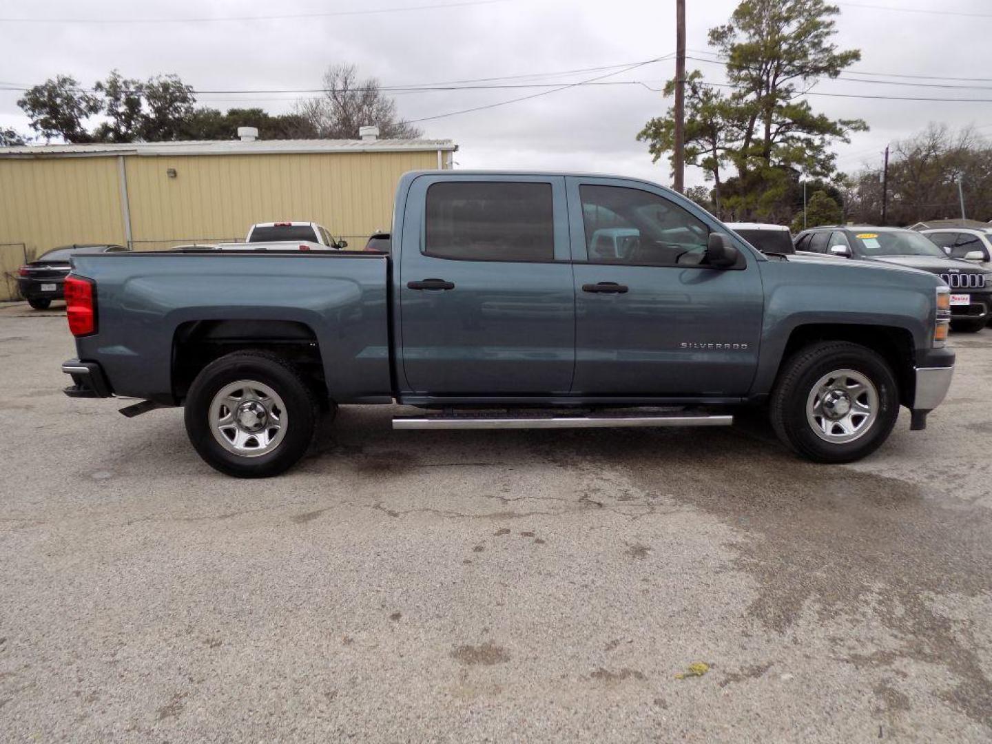 2014 BLUE CHEVROLET SILVERADO 1500 W/T (3GCPCPEH2EG) with an 4.3L engine, Automatic transmission, located at 830 E. Canino Rd., Houston, TX, 77037, (281) 405-0440, 38.358219, -81.729942 - Photo#8