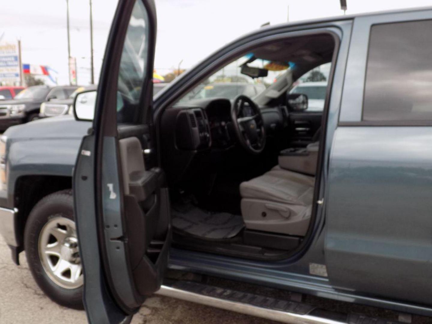 2014 BLUE CHEVROLET SILVERADO 1500 W/T (3GCPCPEH2EG) with an 4.3L engine, Automatic transmission, located at 830 E. Canino Rd., Houston, TX, 77037, (281) 405-0440, 38.358219, -81.729942 - Photo#11