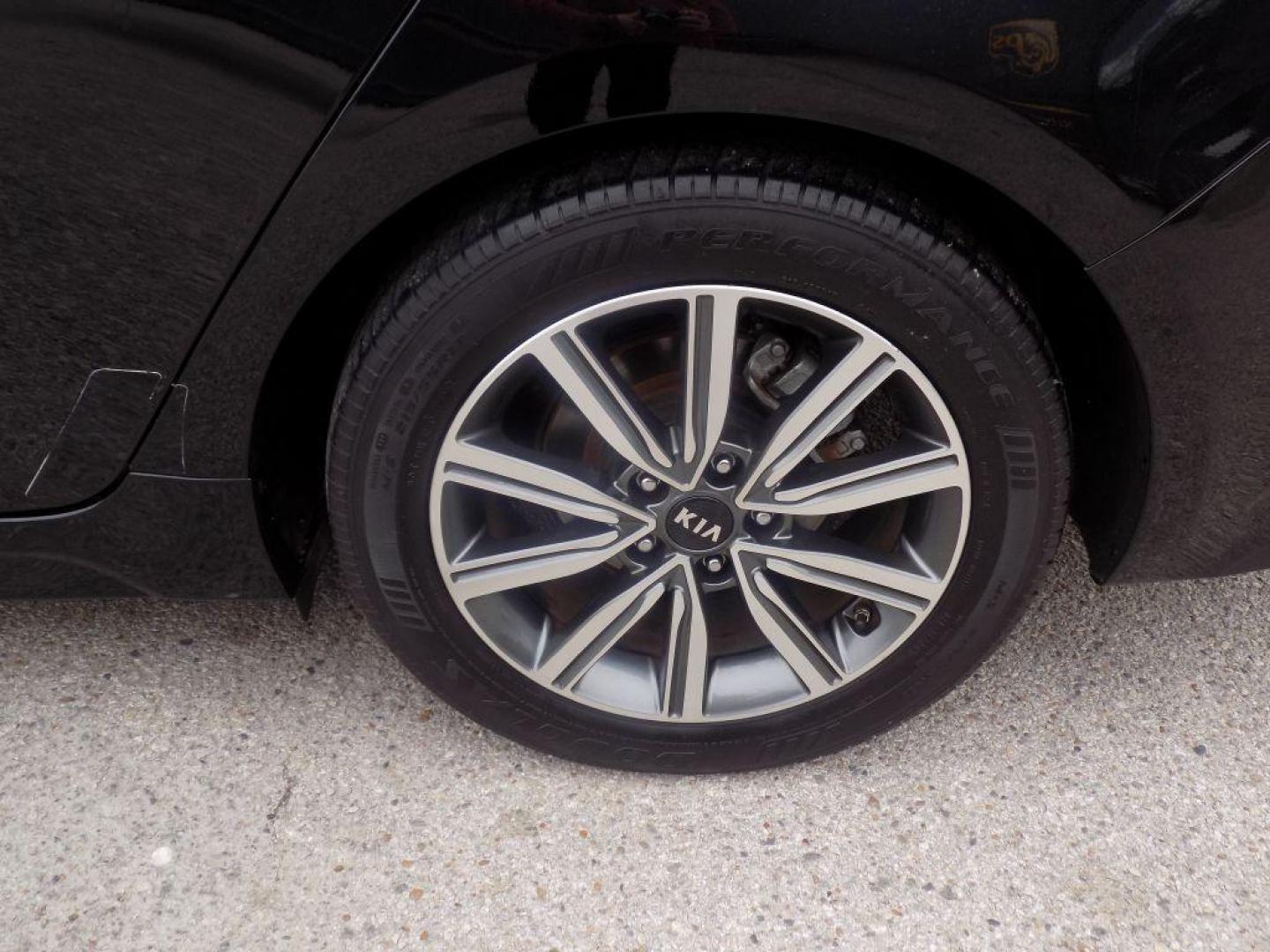 2019 BLACK KIA OPTIMA LX (5XXGT4L38KG) with an 2.4L engine, Automatic transmission, located at 830 E. Canino Rd., Houston, TX, 77037, (281) 405-0440, 38.358219, -81.729942 - Photo#21