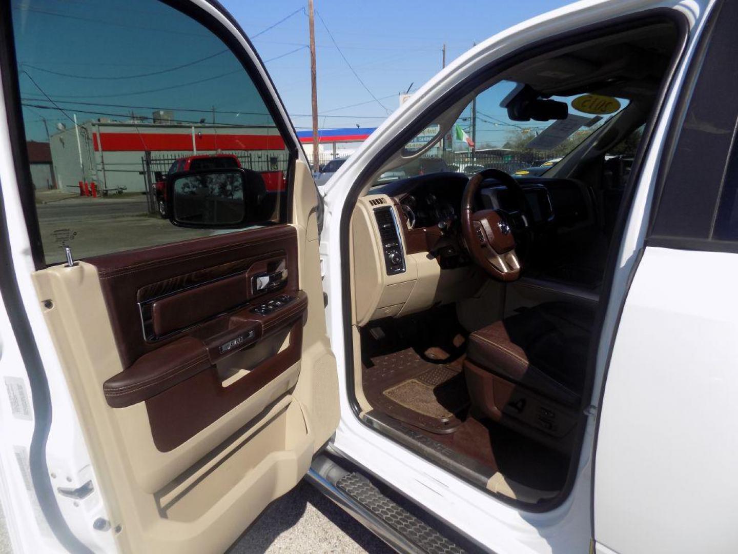 2015 WHITE RAM 1500 LONGHORN (1C6RR6PT9FS) with an 5.7L engine, Automatic transmission, located at 830 E. Canino Rd., Houston, TX, 77037, (281) 405-0440, 38.358219, -81.729942 - Photo#15