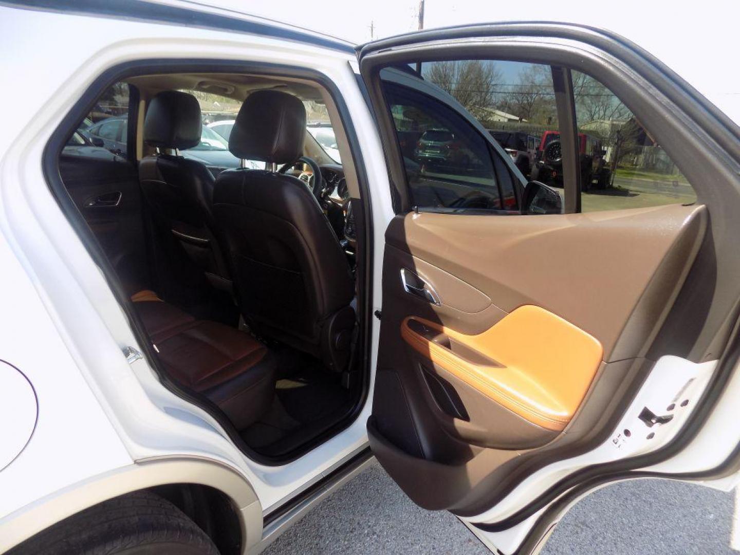 2015 WHITE BUICK ENCORE (KL4CJCSBXFB) with an 1.4L engine, Automatic transmission, located at 830 E. Canino Rd., Houston, TX, 77037, (281) 405-0440, 38.358219, -81.729942 - PRE APPROVACION FACIL, RAPIDA.... PROCESSO RAPIDO LLAMA O VISITANOS HOY MISMO ESTAMOS LOCALIZADOS EN EL 830 E. CANINO RD (ESQUINA CON AIRLINE) HOUSTON, TEXAS 777037 SU TRABAJO ES SU CREDITO!! ENTRE CAMINANDO Y SALGA MANEJANDO! LLAME YA AL (281) 405-0440 LE ESPERAMOS! - Photo#10