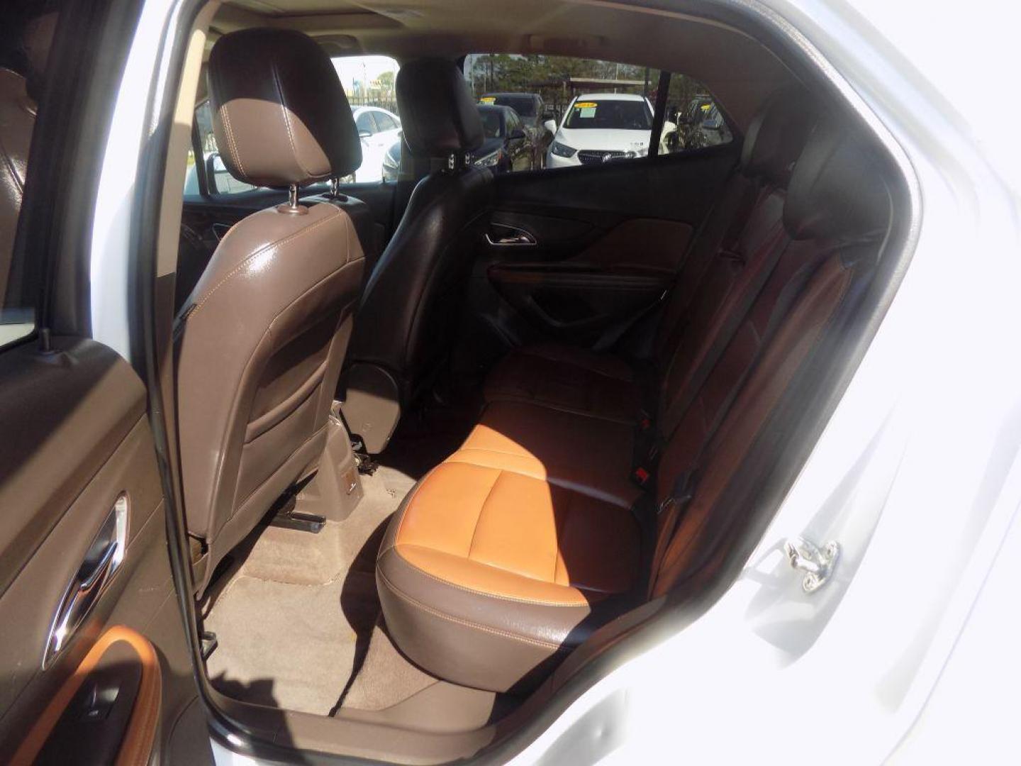 2015 WHITE BUICK ENCORE (KL4CJCSBXFB) with an 1.4L engine, Automatic transmission, located at 830 E. Canino Rd., Houston, TX, 77037, (281) 405-0440, 38.358219, -81.729942 - PRE APPROVACION FACIL, RAPIDA.... PROCESSO RAPIDO LLAMA O VISITANOS HOY MISMO ESTAMOS LOCALIZADOS EN EL 830 E. CANINO RD (ESQUINA CON AIRLINE) HOUSTON, TEXAS 777037 SU TRABAJO ES SU CREDITO!! ENTRE CAMINANDO Y SALGA MANEJANDO! LLAME YA AL (281) 405-0440 LE ESPERAMOS! - Photo#13